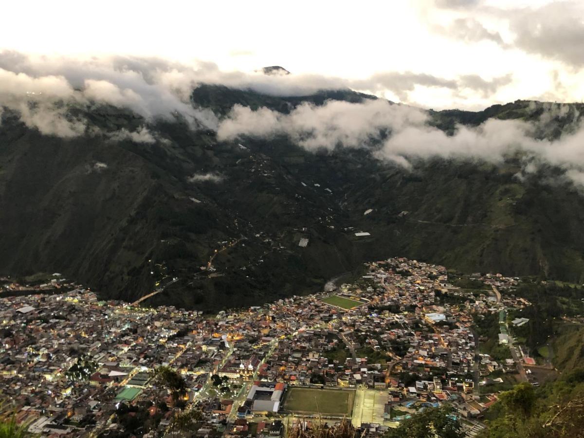 Premium Holiday Cabin - Spectacular Tungurahua Volcano View Baños Eksteriør billede