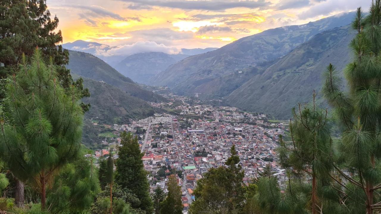 Premium Holiday Cabin - Spectacular Tungurahua Volcano View Baños Eksteriør billede